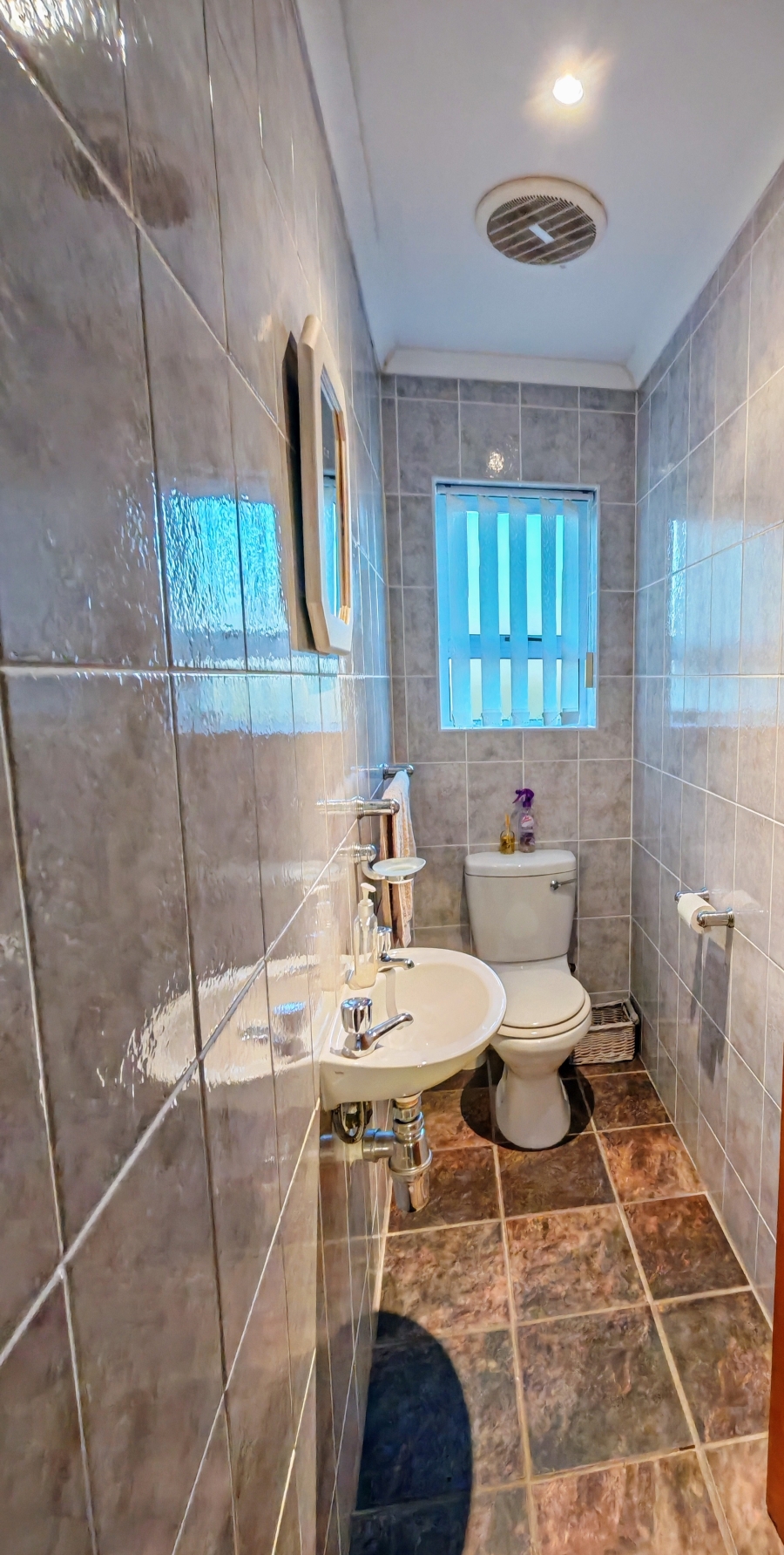 4 Bedroom Property for Sale in De Kelders Western Cape